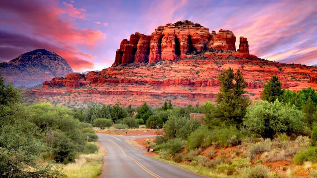 Sedona Group Trip: Red Rocks, Energy Vibes, and a Smooth Private Landing
